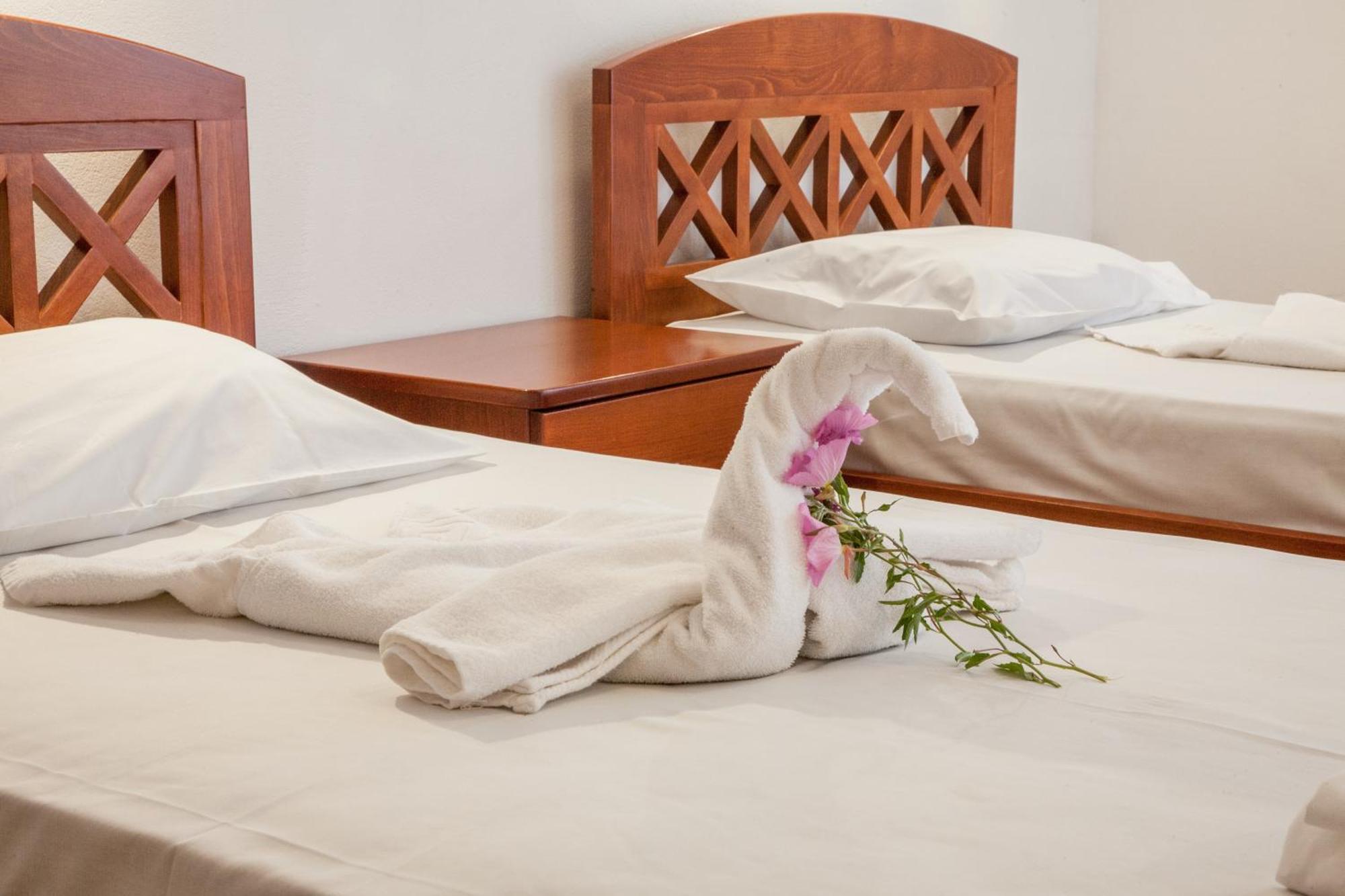 Ekavi Apartments Aγία Μαρίνα Εξωτερικό φωτογραφία