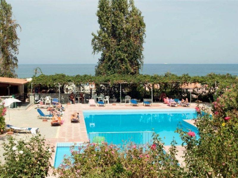 Ekavi Apartments Aγία Μαρίνα Εξωτερικό φωτογραφία
