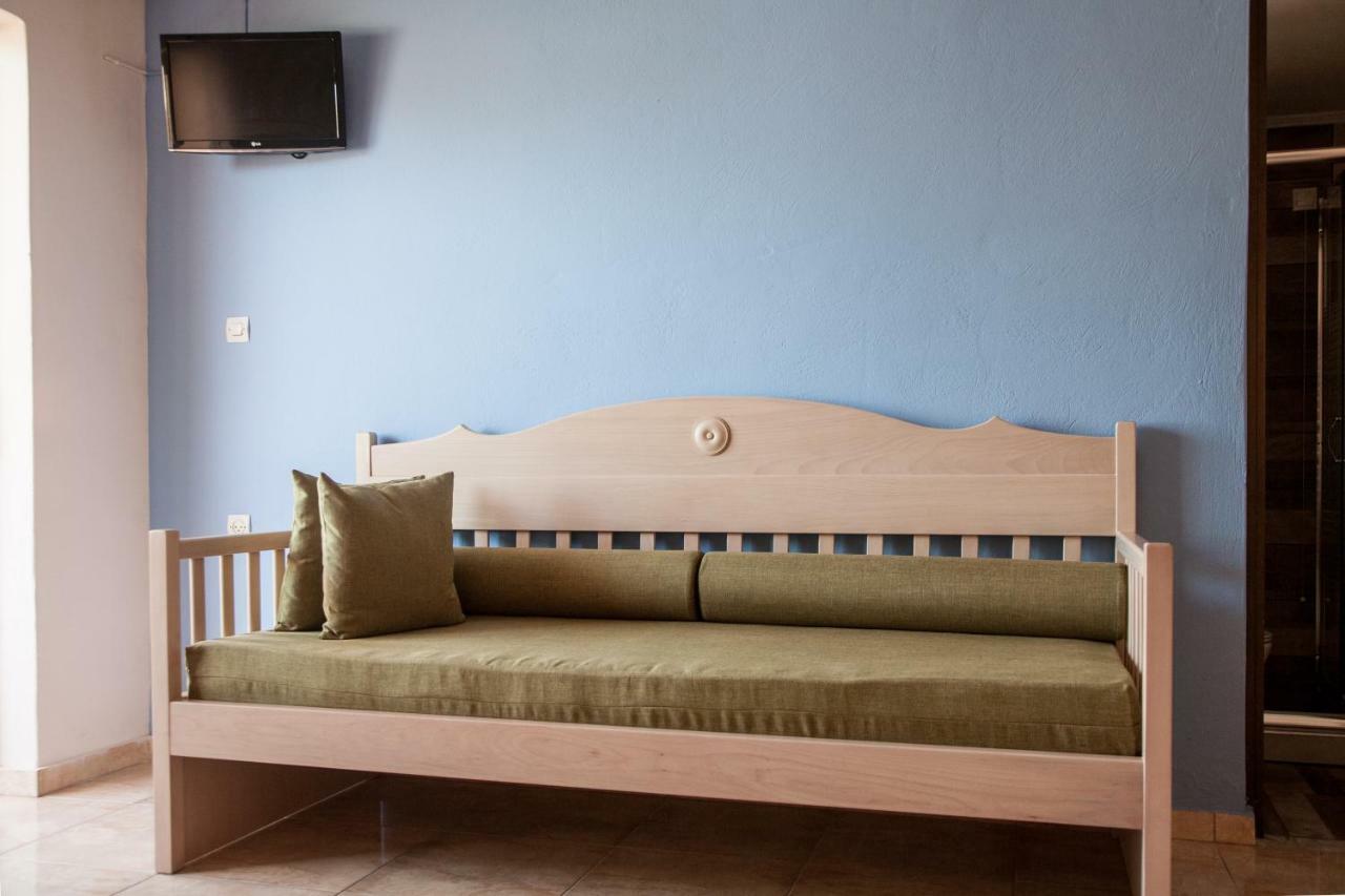 Ekavi Apartments Aγία Μαρίνα Εξωτερικό φωτογραφία