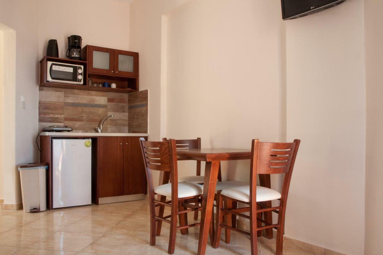 Ekavi Apartments Aγία Μαρίνα Εξωτερικό φωτογραφία