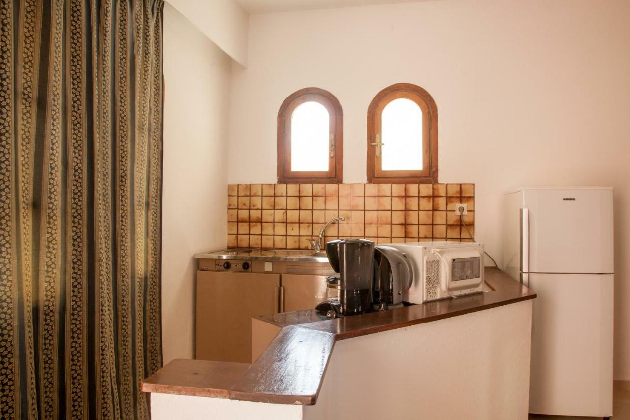 Ekavi Apartments Aγία Μαρίνα Εξωτερικό φωτογραφία